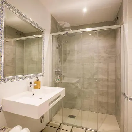 La Fuentona De אורחן *