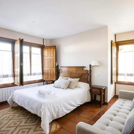 אורחן La Fuentona De