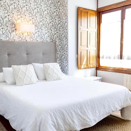 אורחן La Fuentona De