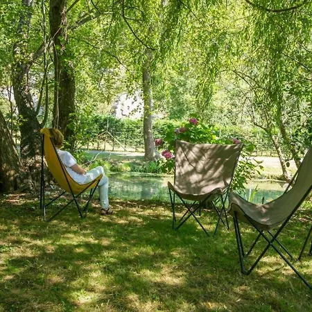 אורחן La Fuentona De *